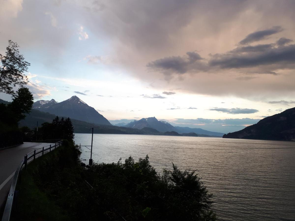 Berner Oberland Am Thunersee Därligen Kültér fotó